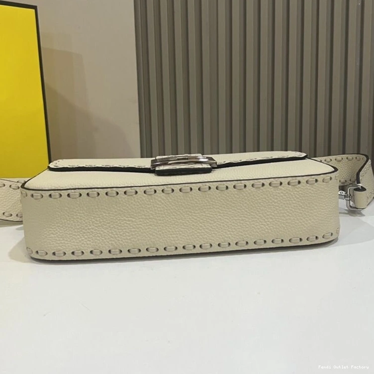 Affordable HOT Cuoio Romano Beige In Medium Bag Baguette Fendi Selleria Leather 0716